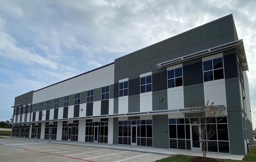 Primary Photo Of 13911 Service Center Dr, Tomball Light Distribution For Lease