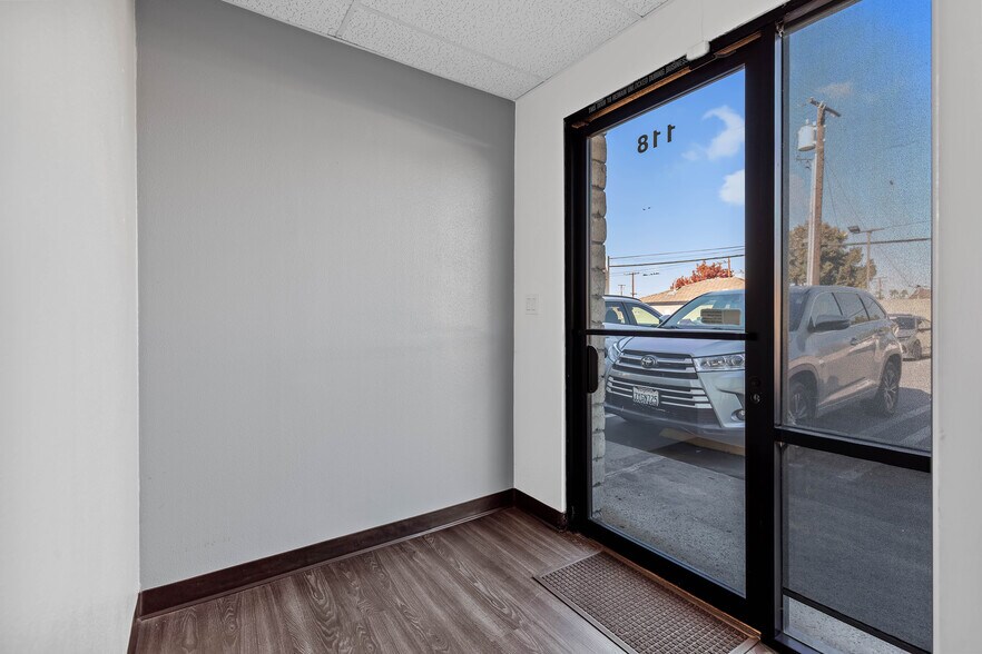 More Photos Of 23517 S Main St, Carson Medical For Lease