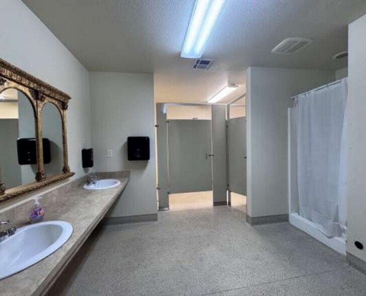 More Photos Of 6392-6512 Westside Rd, Redding Unknown For Lease