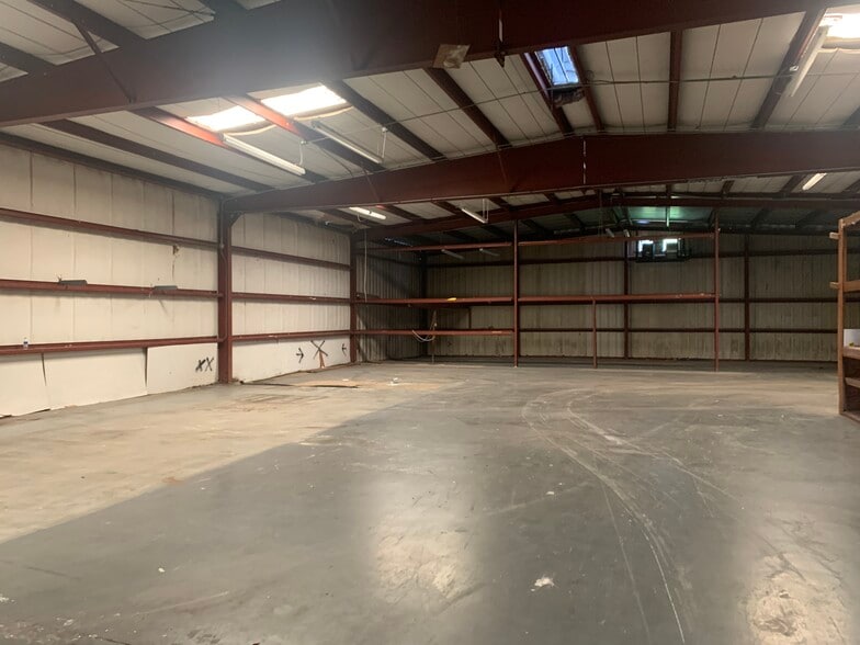 More Photos Of 3710 Us Highway 92 E, Lakeland Warehouse For Lease