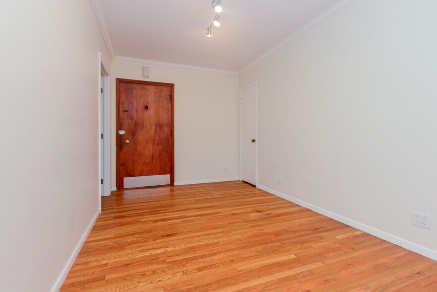 More Photos Of 3520-3530 W 5th St, Los Angeles Apartments For Sale