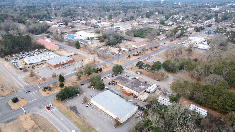 More Photos Of 1110 Richland Ave E, Aiken General Retail For Sale