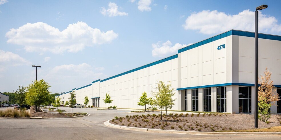 More Photos Of 4279 Crosspoint Dr, Ladson Distribution For Lease