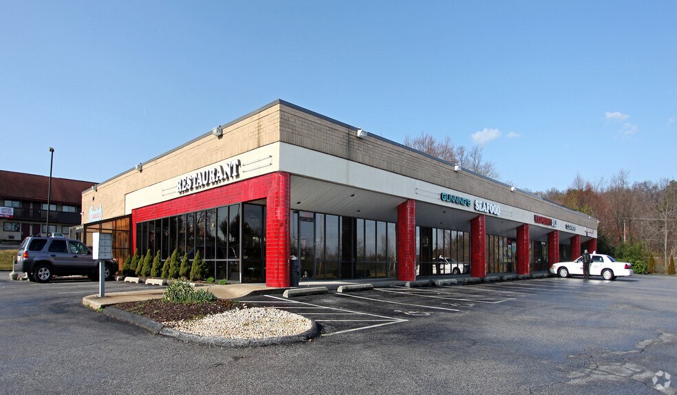 7304 Parkway Dr, Hanover, MD 21076 For Lease