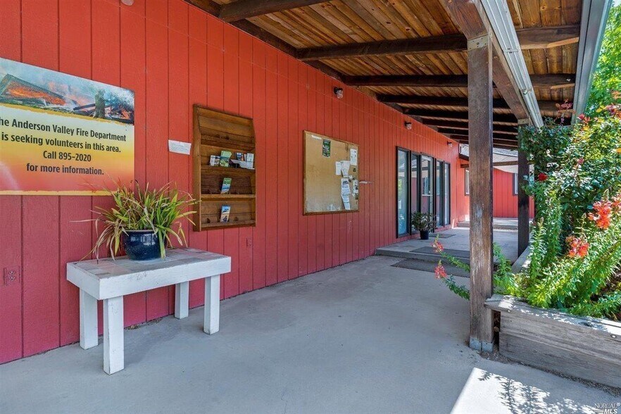More Photos Of 26651 Hwy 128, Yorkville Freestanding For Sale