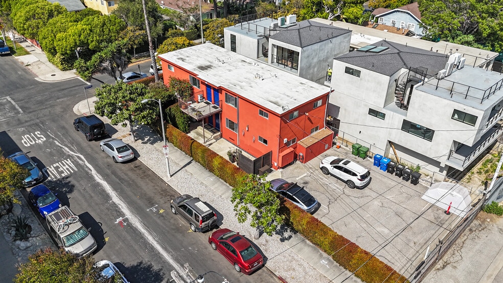 More Photos Of 502 Westminster ave, Venice Apartments For Sale