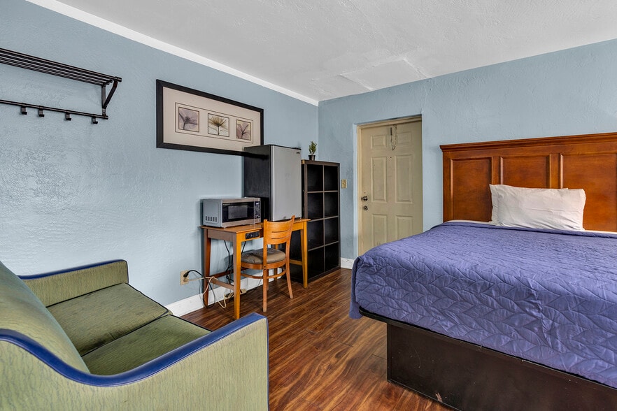 More Photos Of 1150 S Federal Hwy, Dania Beach Hotel For Sale