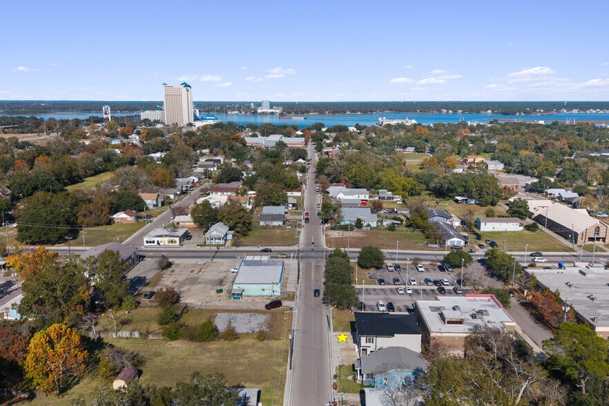 More Photos Of 282 Lameuse St, Biloxi Office For Sale