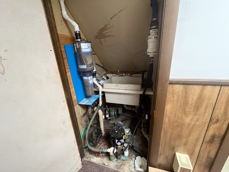 More Photos Of 155 Saco Ave, Old Orchard Beach Office For Sale