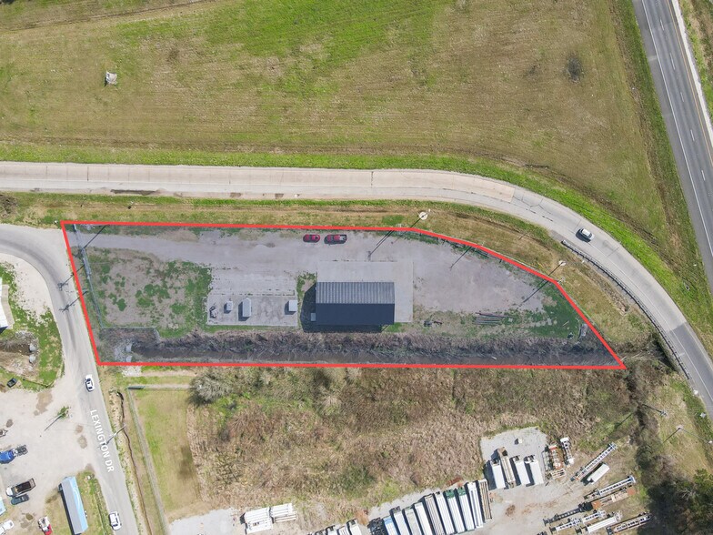 More Photos Of 201 Lexington Dr, Rayne Industrial For Sale