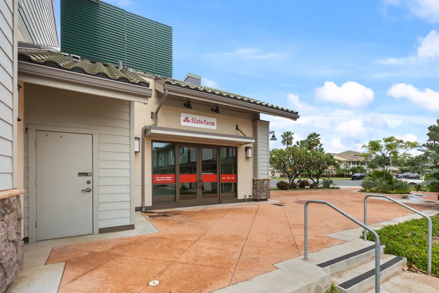 More Photos Of 1051 Kakala St, Kapolei Storefront Retail Office For Lease