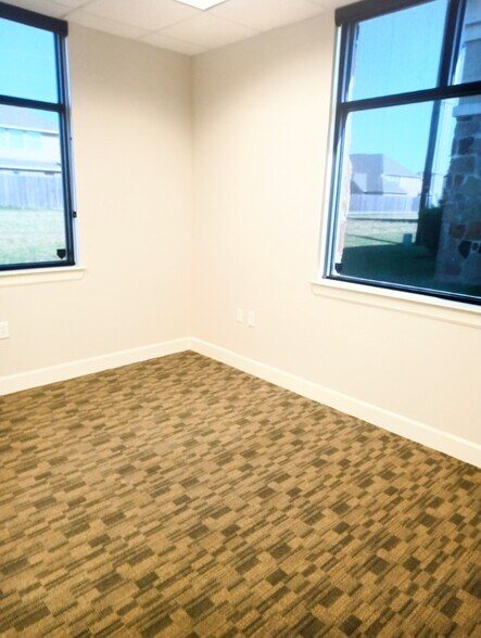 More Photos Of 20008 Champion Forest Dr, Spring Office Residential For Sale