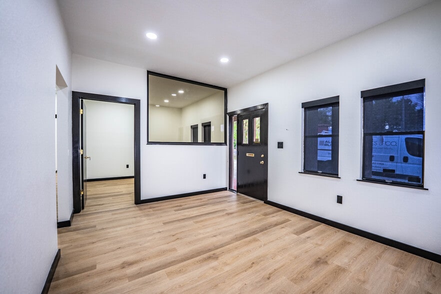 More Photos Of 1832 Harden Blvd, Lakeland Office For Lease
