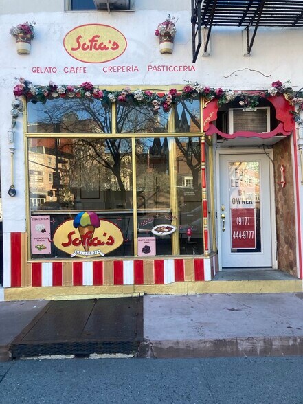 Primary Photo Of 496 Hudson St, New York Storefront Retail Residential For Lease