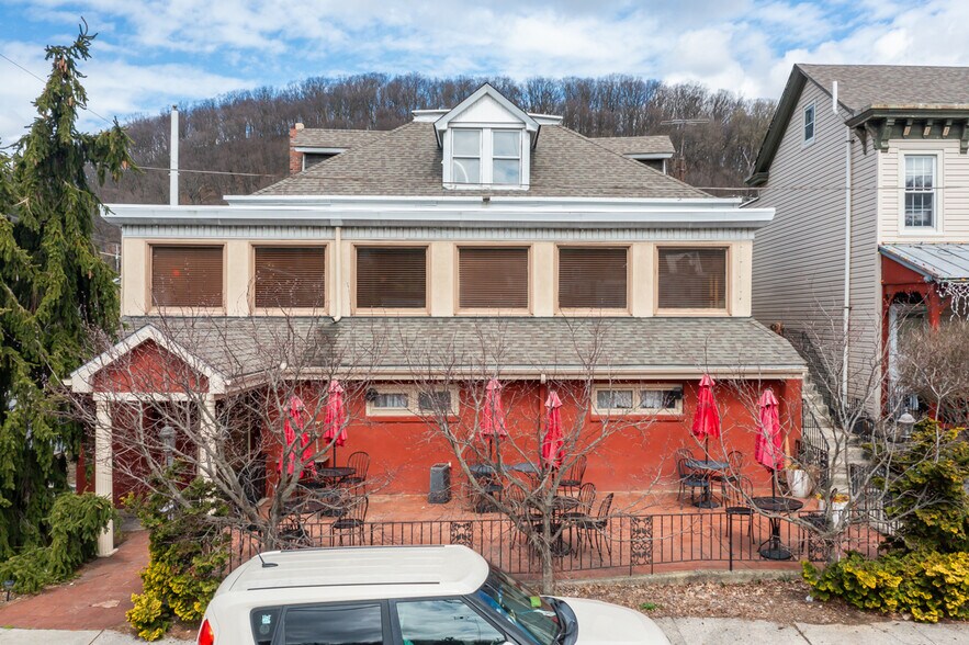 More Photos Of 2201 Perkiomen Ave, Mount Penn Restaurant For Sale