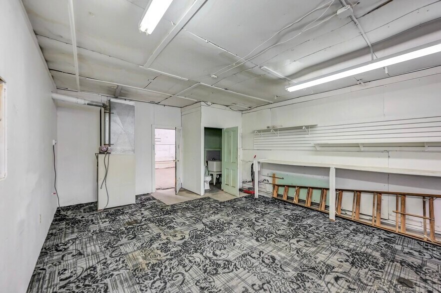 More Photos Of 535 Green Ridge St, Scranton Storefront Retail Residential For Sale