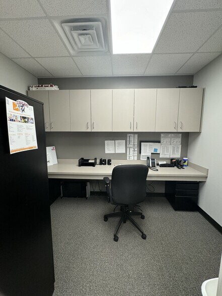 More Photos Of 3709 Gentian Blvd, Columbus Restaurant For Lease