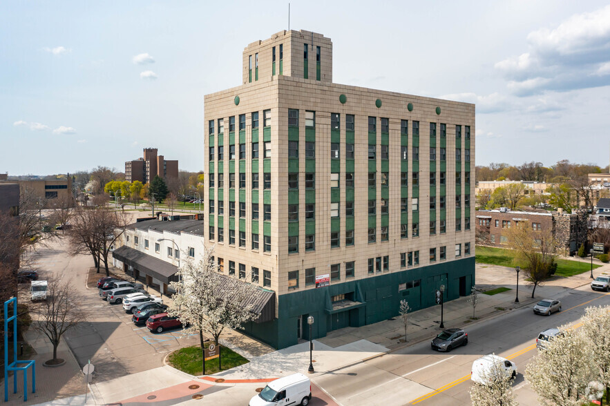 Primary Photo Of 67 Cass Ave, Mount Clemens Office For Sale