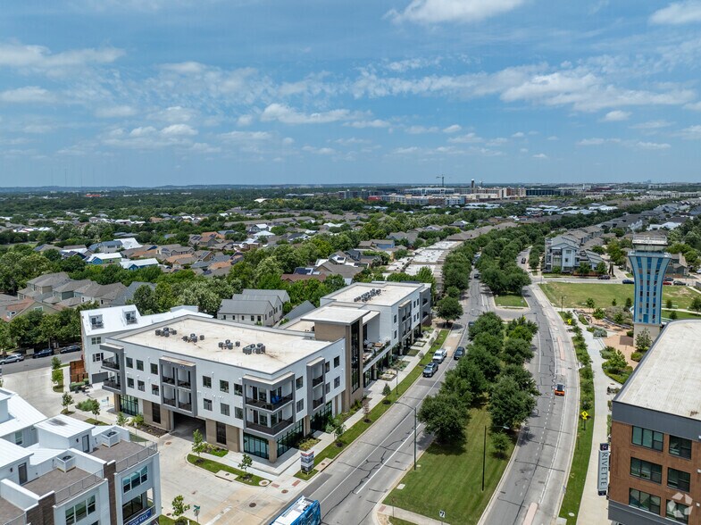 More Photos Of 3900 Berkman Dr, Austin Apartments For Sale