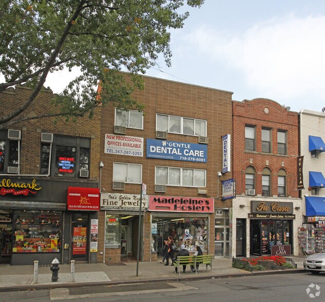 Primary Photo Of 30-14 Steinway St, Astoria Storefront Retail Office For Lease