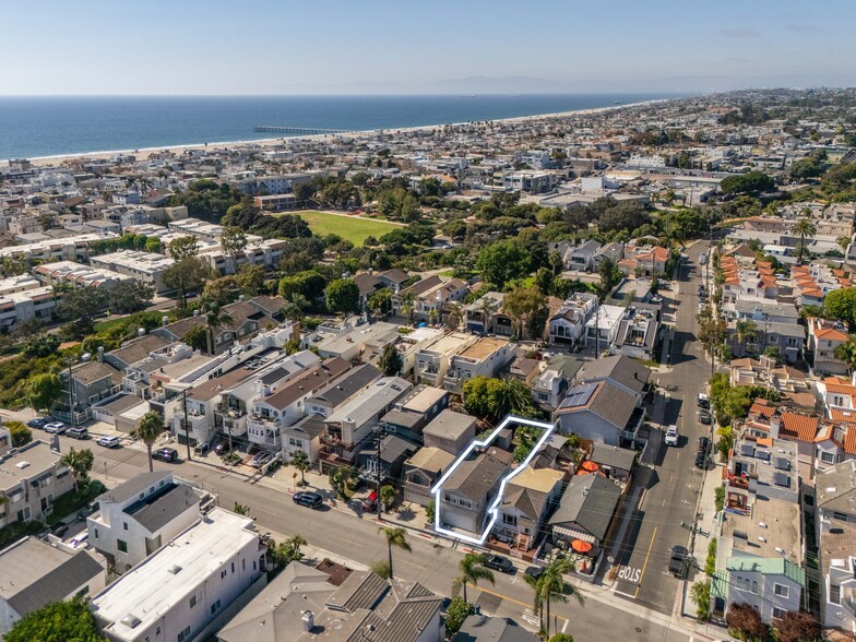 More Photos Of 563 2nd St, Hermosa Beach Apartments For Sale