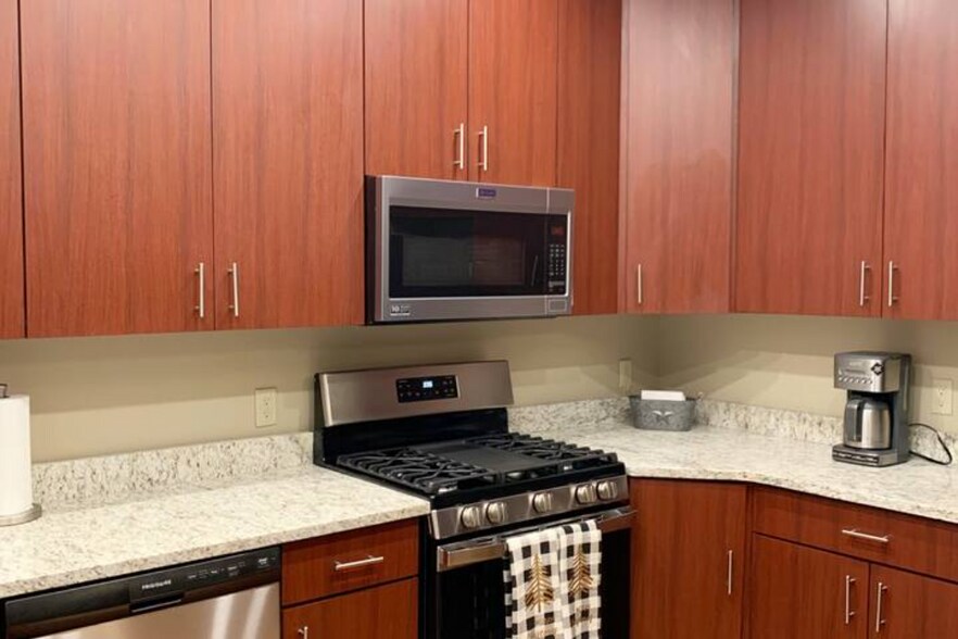 More Photos Of 458 Broadway, Kingston Storefront Retail Residential For Sale