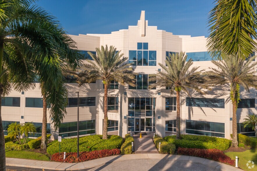 More Photos Of 1551 Sawgrass Corporate Pky, Sunrise Office For Lease