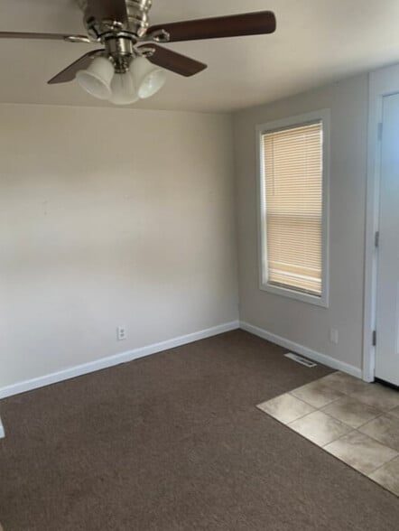 More Photos Of 10433 N Holly Rd, Holly Self Storage For Lease