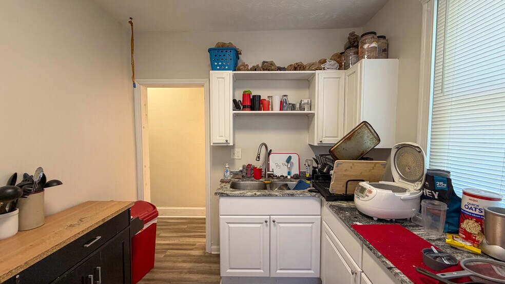 More Photos Of 275 McCormick Pl, Cincinnati Apartments For Sale