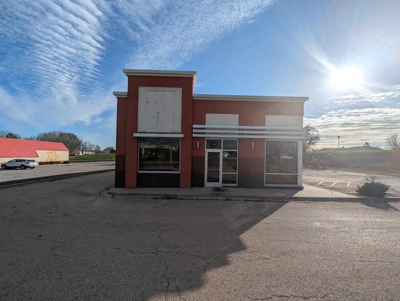 More Photos Of 1106 Peoria St, Washington Fast Food For Sale