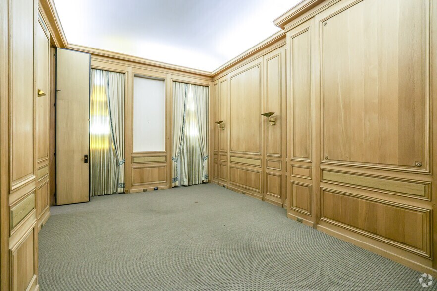 More Photos Of 114 E 5th St, Tulsa Office For Sale