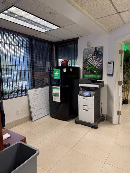 More Photos Of 2200-2202 NW 93rd Ave, Miami Warehouse For Lease
