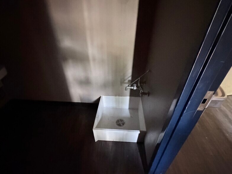 More Photos Of 2359-2367 N University Dr, Coral Springs Unknown For Lease