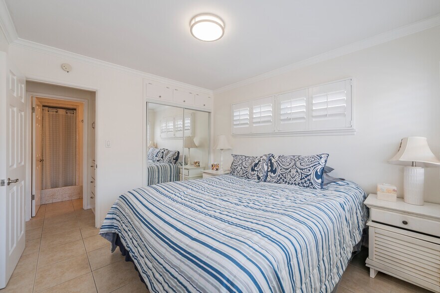 More Photos Of 71 19th St, Hermosa Beach Apartments For Sale