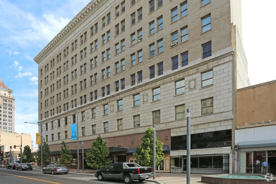 More Photos Of 2014 Tulare St, Fresno Office For Lease