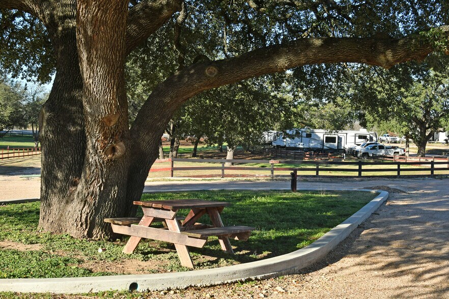 More Photos Of 2008-2012 Fisher St, Goldthwaite Manufactured Housing Mobile Home Park For Sale