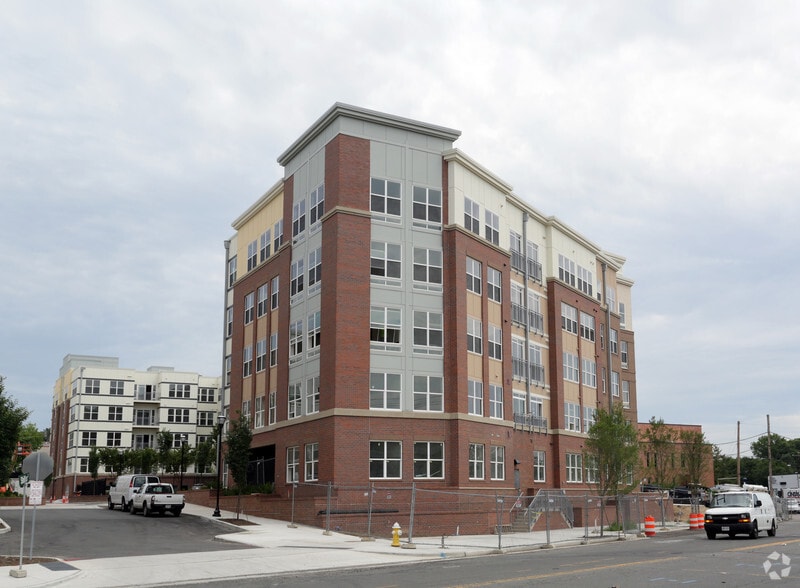 More Photos Of 5760 Dow Ave, Alexandria Apartments For Lease