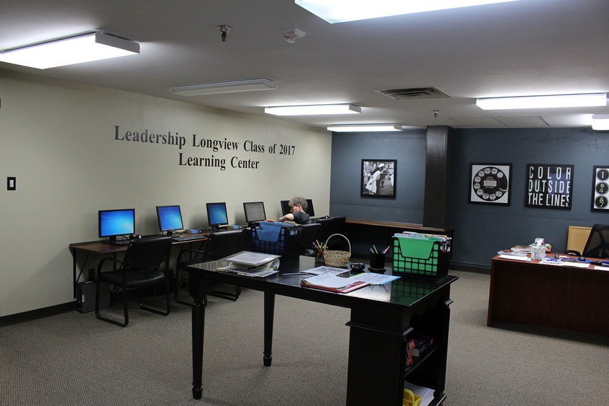 More Photos Of 320 E Methvin St, Longview Office For Lease