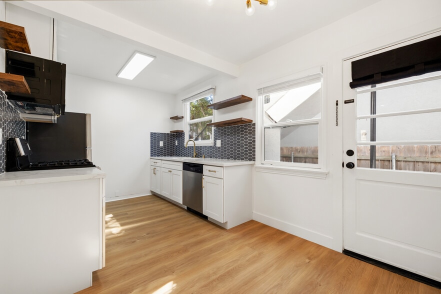 More Photos Of 4218-4228 34th St, San Diego Apartments For Sale