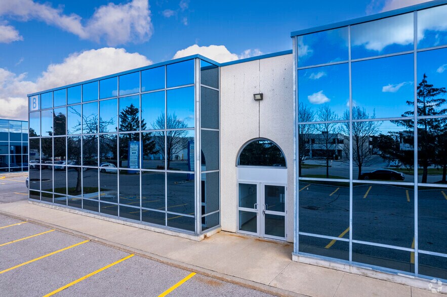More Photos Of 51 Caldari Rd, Vaughan Warehouse For Lease