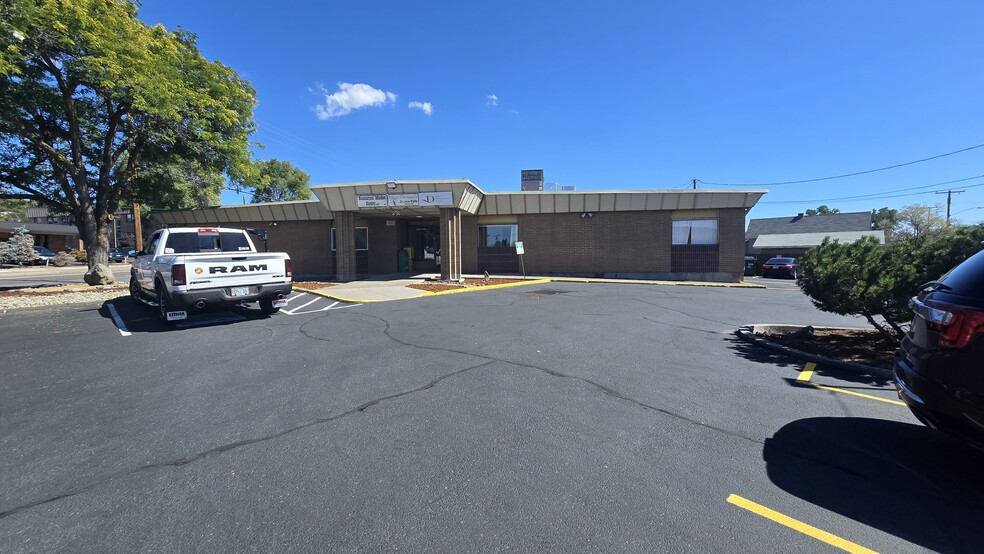 Primary Photo Of 1900 Main St, Klamath Falls Medical For Sale