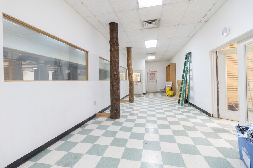 More Photos Of 90 Stonecoal Rd, Horner Freestanding For Lease