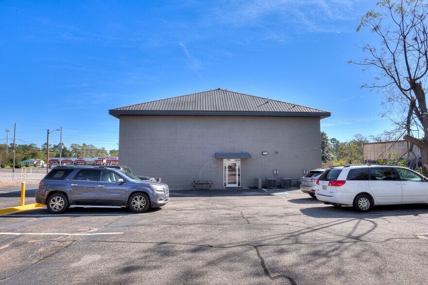 More Photos Of 332 Edgefield Rd, Belvedere Office Residential For Sale