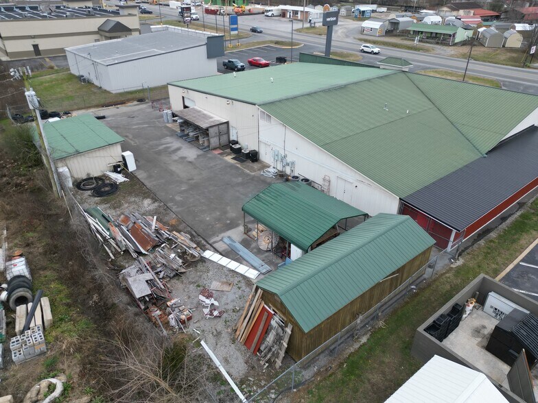 More Photos Of 15044-15050 Rankin Ave, Dunlap Freestanding For Sale