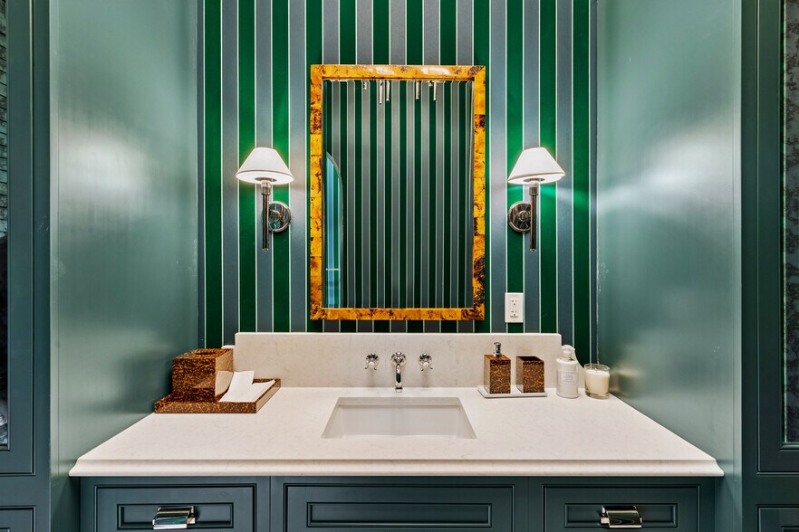 More Photos Of 3095 Soperton Dr, Bluffton Light Distribution For Sale