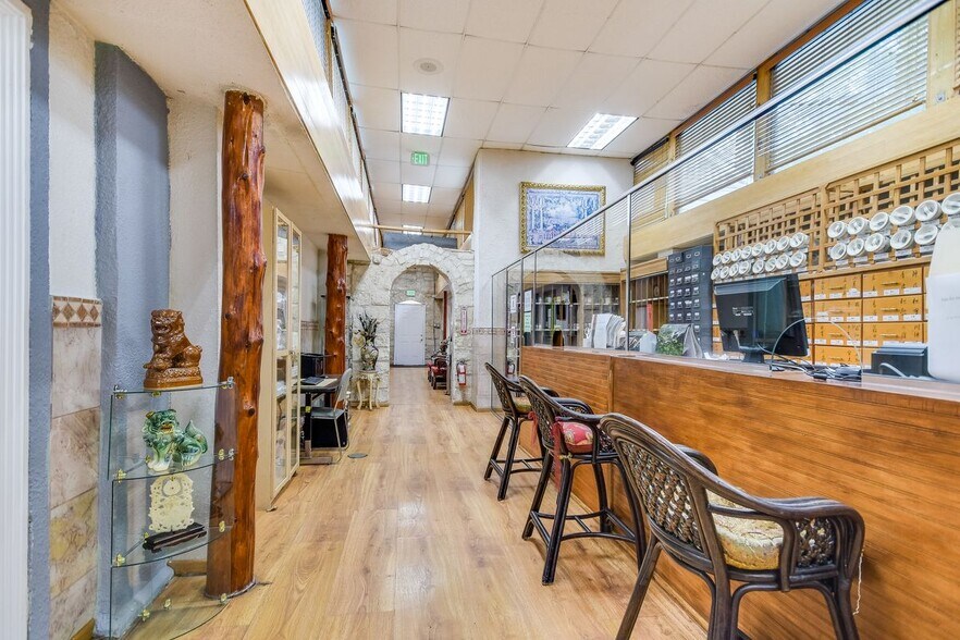 More Photos Of 1707 Fortview Rd, Austin Loft Creative Space For Sale