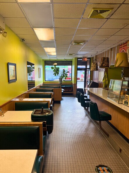 More Photos Of 2783 3rd Ave, Bronx Storefront Retail Office For Lease