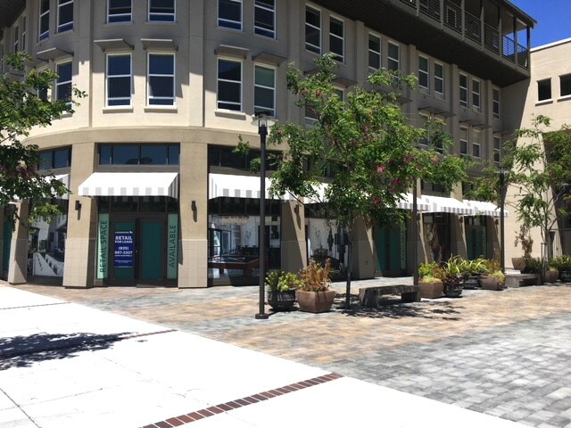 More Photos Of 1375-1411 Sycamore Ave, Hercules Unknown For Lease