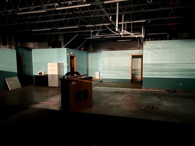 More Photos Of 211-219 S Walter Ave, Appleton Unknown For Lease