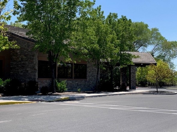 More Photos Of 1020 New River Pky, Fallon Medical For Lease